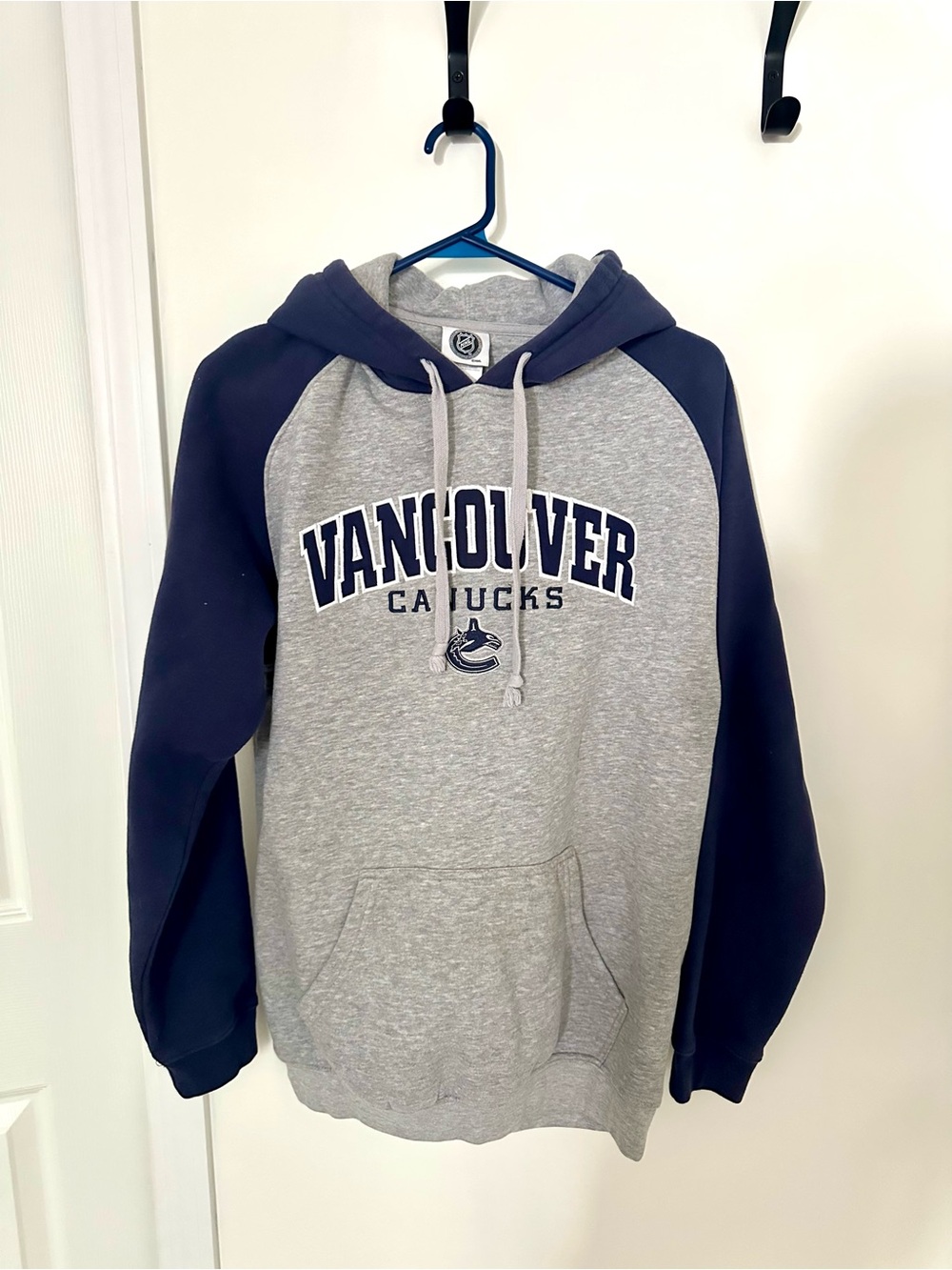 Women’s NHL Vancouver Canucks Gray and Navy Raglan Pullover Hoodie